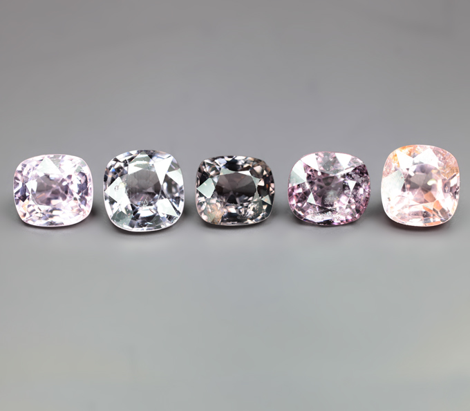 Набор из 5 разноцветных шпинелей 5,54 карата
