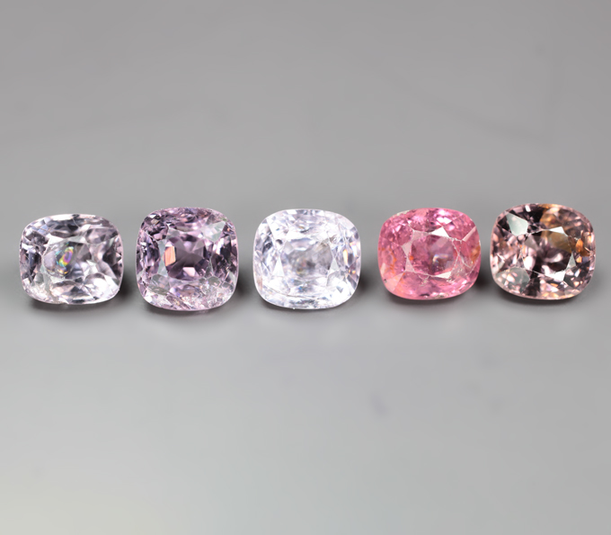 Набор из 5 разноцветных шпинелей 6,08 карата