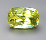 Желтовато-зеленый сфен 1,03 карата 