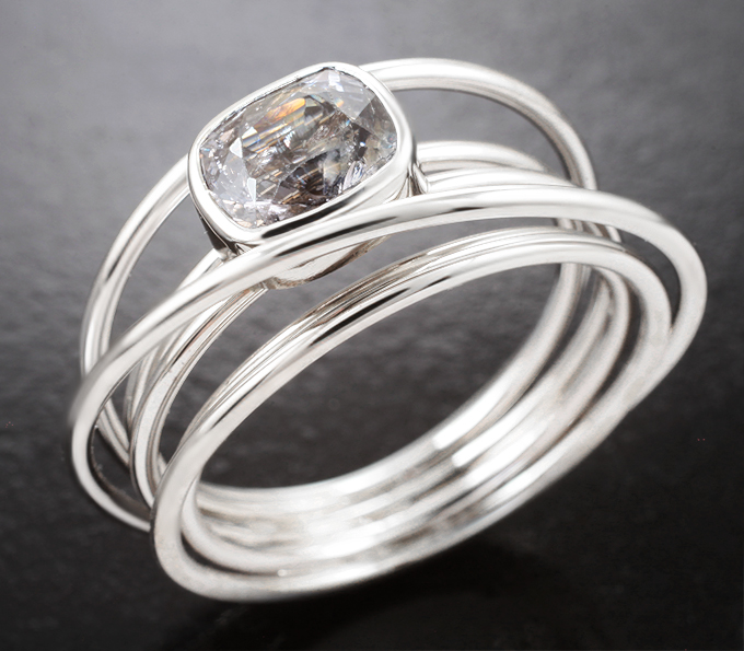 Кольцо с полихромной шпинелью со сменой цвета 1,49 карата