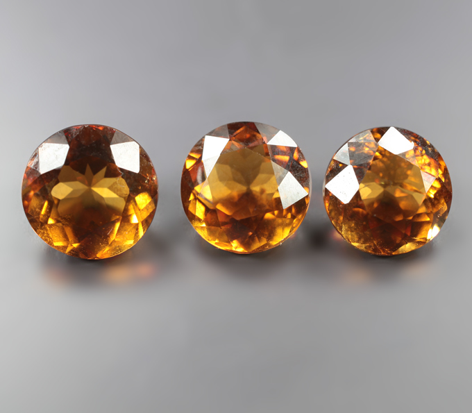Набор из 3 чистейших цитринов мадейра 6,15 карата