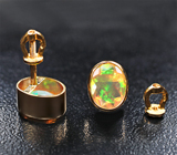 Крупные золотые пусеты с яркими ограненными эфиопскими опалами 2,29 карата Золото
