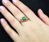 Золотое кольцо с невероятно-ярким уральским изумрудом 0,57 карата