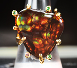 Массивное золотое кольцо с роскошным мексиканским агатом 20,11 карата, оранжевым сапфиром и цаворитами 20,11 карата Золото