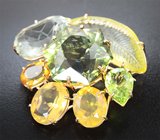 Брошь/кулон с полихромным апатитом авторской огранки 31,06 карата, чистейшим резным цитрином, резным зеленым аметистом, перидотом, ограненными бразильскими опалами и бриллиантом