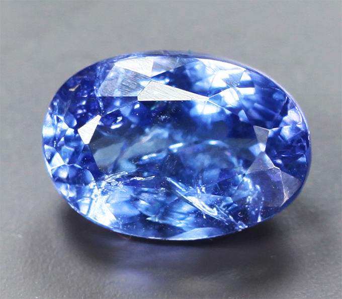 Танзанит 2,19 карата