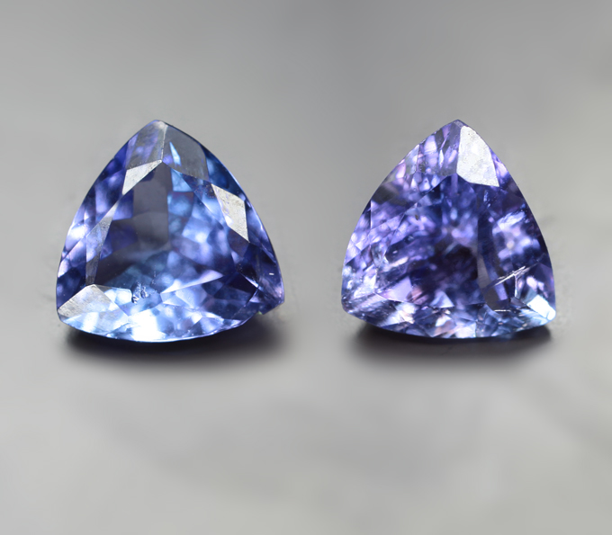 Пара танзанитов 2,3 карата