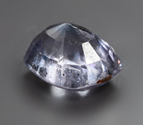 Синевато-фиолетовый сапфир 0,7 карата 