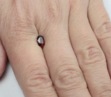 Красно-оранжевая шпинель 0,91 карата 