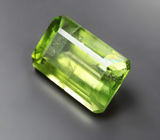 Крупный яркий перидот 10,13 карата 