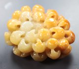 Крупный резной желтый нефрит 111,75 карата