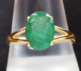 Золотое кольцо с насыщенным уральским изумрудом 3,04 карата Золото