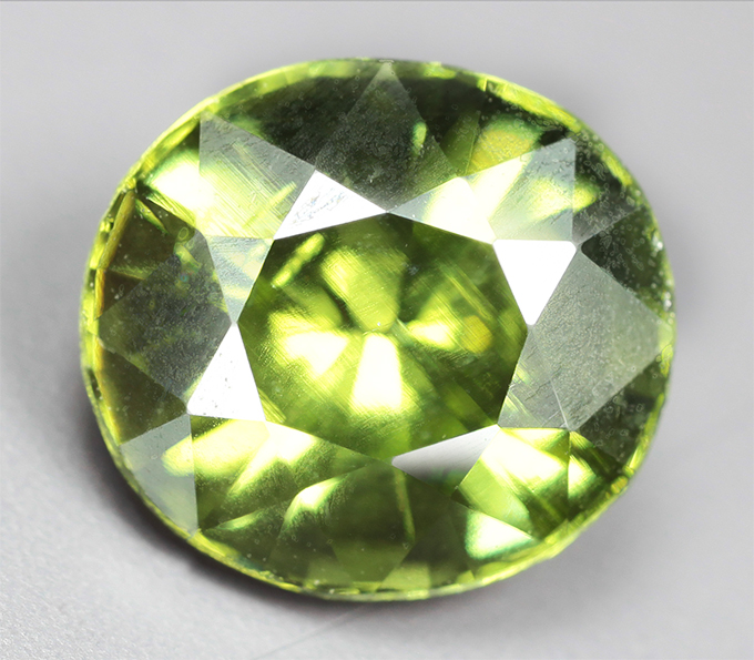 Редкий зеленый циркон 1,19 карата