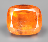 Редкий крупный клиногумит 5,25 карата 