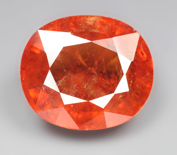 Крупный мандариновый спессартин гранат 7,27 карата