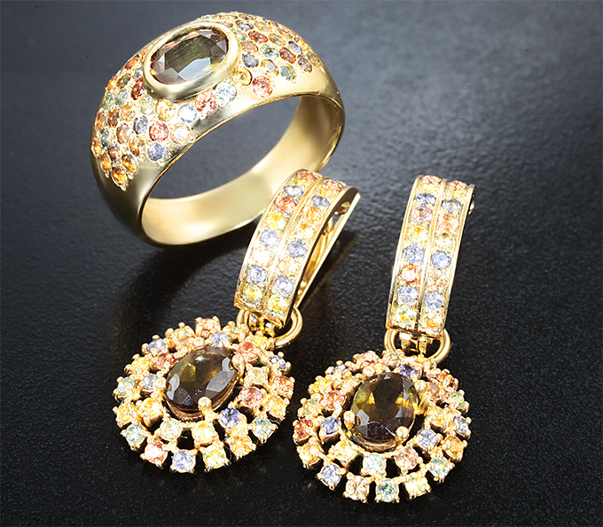 Комплект с андалузитами 2,62 карата и разноцветными сапфирами