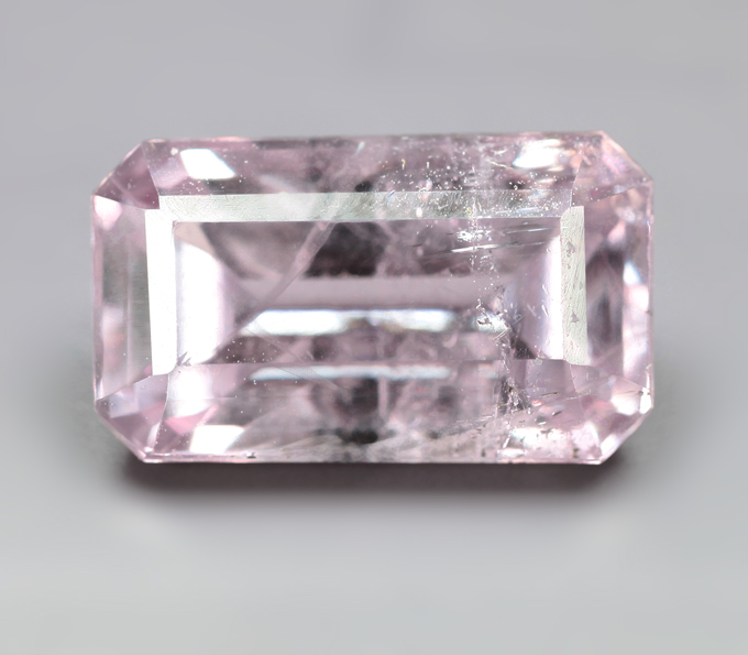 Зултанит 1,97 карата