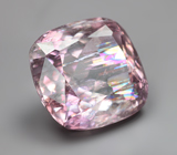 Крупный зултанит 5,59 карата