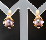 Золотые серьги с титановым жемчугом 6,43 карата и лавандовыми сапфирами Золото