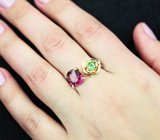 Золотое кольцо с чистейшим родолитом 2,31 карата и «неоновым» цаворитом