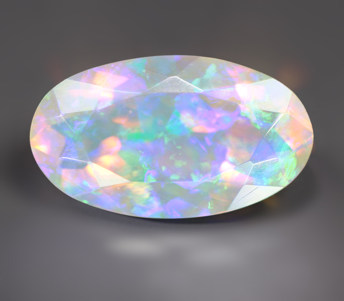 Ограненный эфиопский опал 2,05 карата