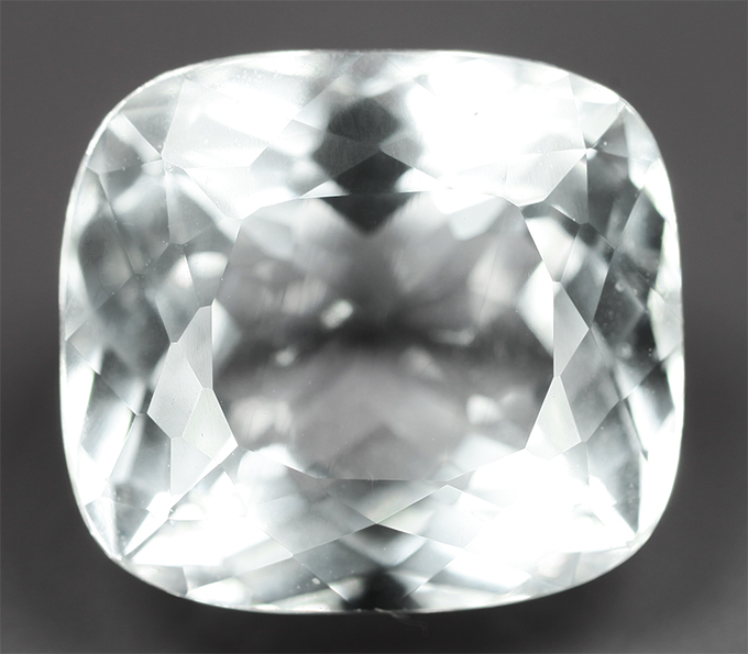 Гошенит высокой чистоты 9,43 карата