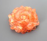 Крупный резной солнечный камень 15,98 карата