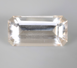 Кольцо cо скаполитом высокой чистоты со сменой цвета 4,94 карата