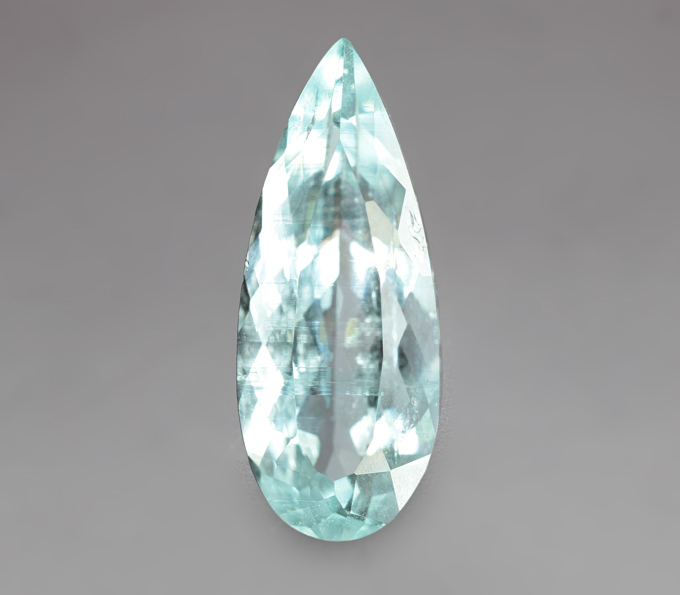 Аквамарин редкой формы 3,24 карата