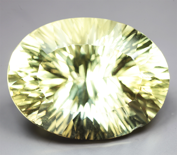 Крупный! Лимонный цитрин лазерной огранки 65,16 карата