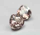 Пара гранатов со сменой цвета 2,44 карата