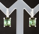 Серьги с зелеными апатитами 5,81 карата и лейкосапфирами