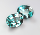 Пара насыщенно-зеленых шпинелей 0,7 карата