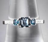 Золотое кольцо c редкими насыщенно-синими шпинелями 0,98 карата и бриллиантами Золото