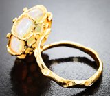 Золотое кольцо с уникальным крупным полупрозрачным опалом 7,98 карата и бриллиантами