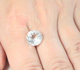 Чистейший гошенит специальной огранки 4,73 карата 