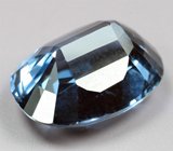 Крупная синяя шпинель со сменой цвета 5,13 карата