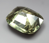 Крупный диаспор 6,8 карата 