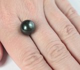 Темно-зеленая морская жемчужина барокко 10,68 карата! Титановый люстр