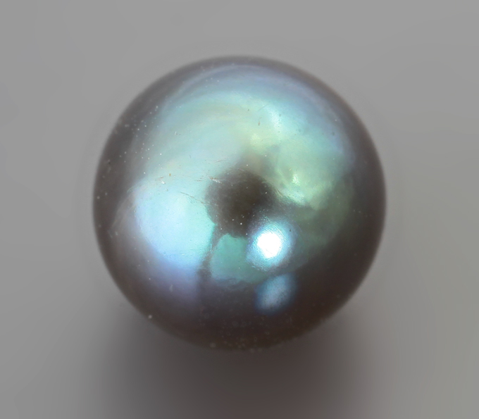 Черная морская жемчужина барокко 3,92 карата! Титановый люстр