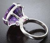 Кольцо с чистейшим крупным аметистом лазерной огранки 27,58 карата и сапфирами