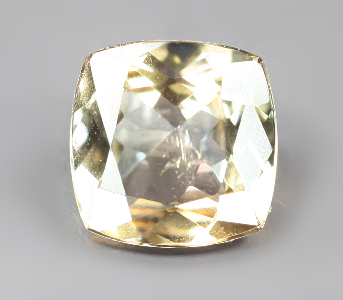 Желтый цоизит 0,86 карата