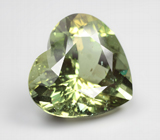 Крупный зеленый апатит 23,28 карата