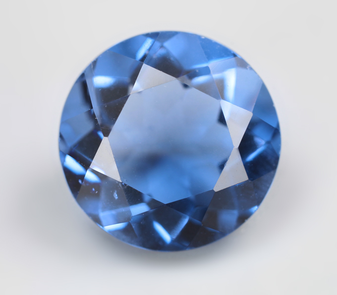 Флюорит со сменой цвета 5,91 карата