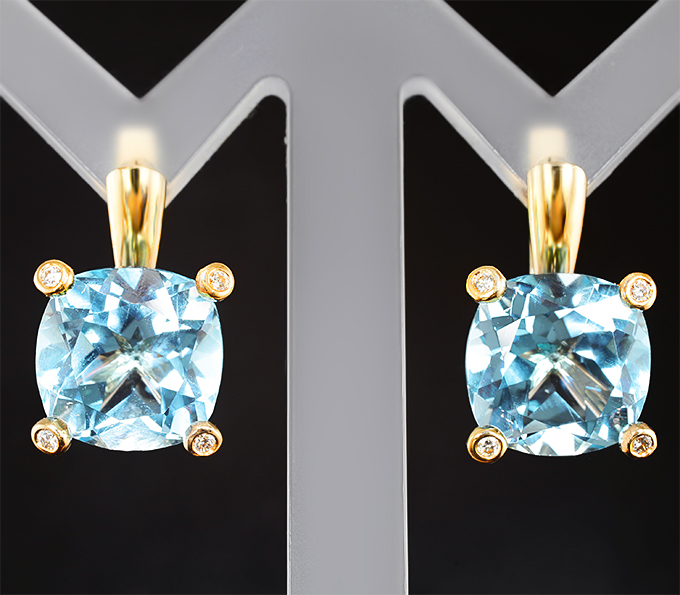 Крупные золотые серьги с голубыми топазами 18,73 карата и бриллиантами