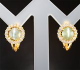 Золотые серьги с редкими хризобериллами 2,94 карата и бесцветными цирконами