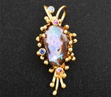 Золотой кулон с редким австралийским болдер опалом 4,78 карата и сапфирами
