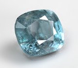 Редкая зеленовато-синяя шпинель 0,61 карата 
