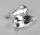 Крупная пара данбуритов высокой чистоты 4,87 карата 