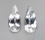 Крупная пара данбуритов высокой чистоты 4,44 карата